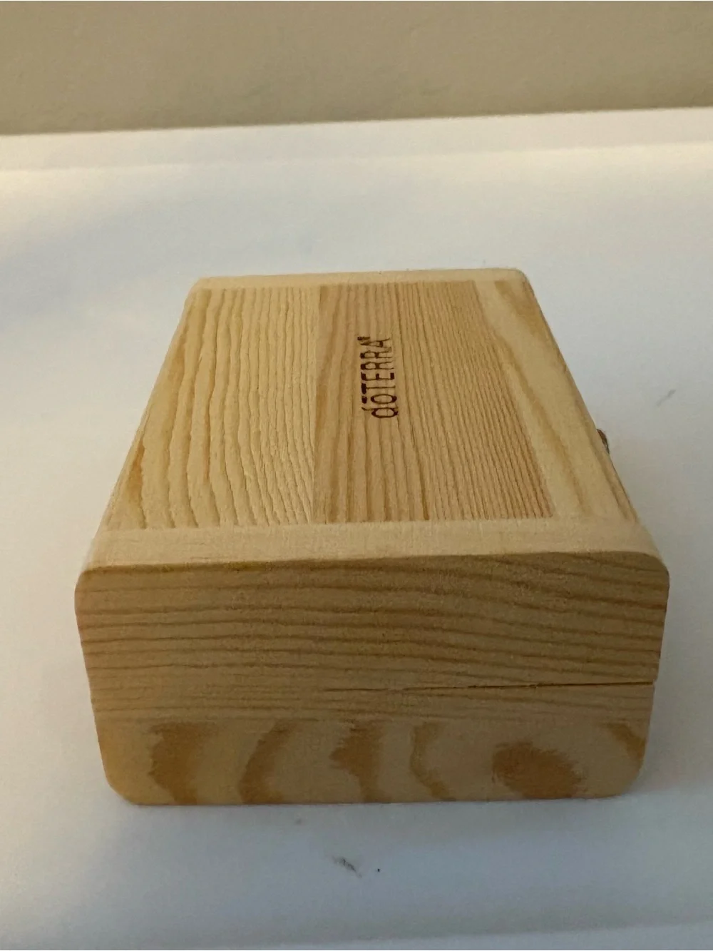 Doterra small wooden